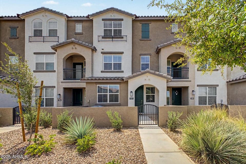 1255 N ARIZONA Avenue 1227, Chandler, AZ 85225 — photo 1 of 27