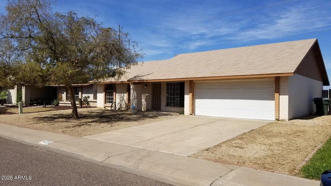 1626 W BEAUBIEN Drive, Phoenix, AZ 85027 — photo 1 of 26