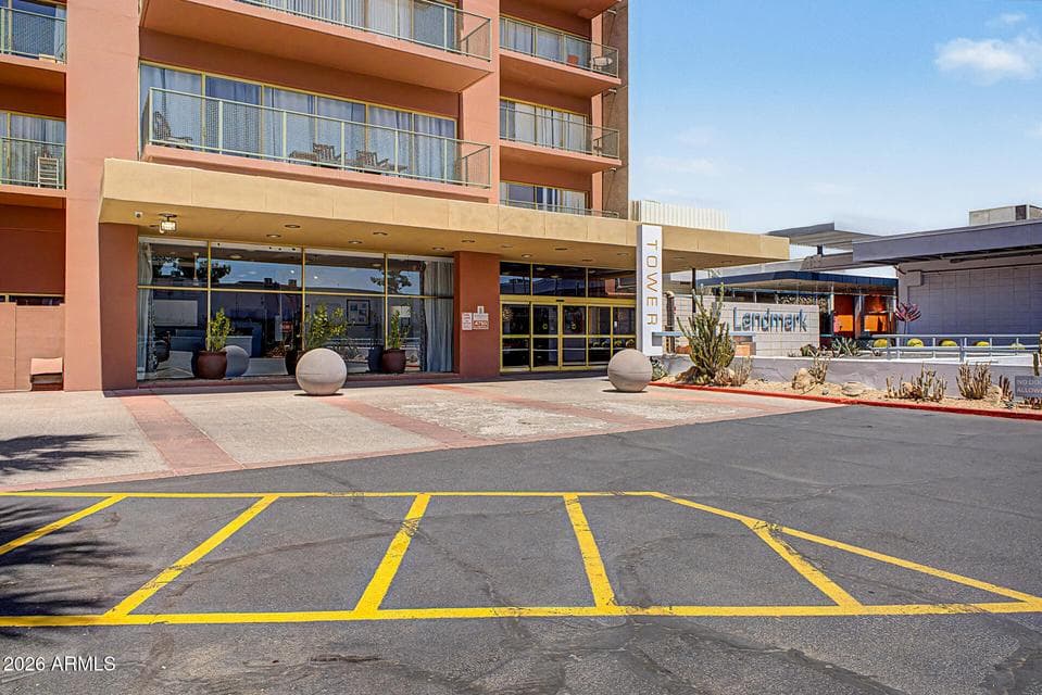 4750 N CENTRAL Avenue 3A, Phoenix, AZ 85012 — photo 1 of 27