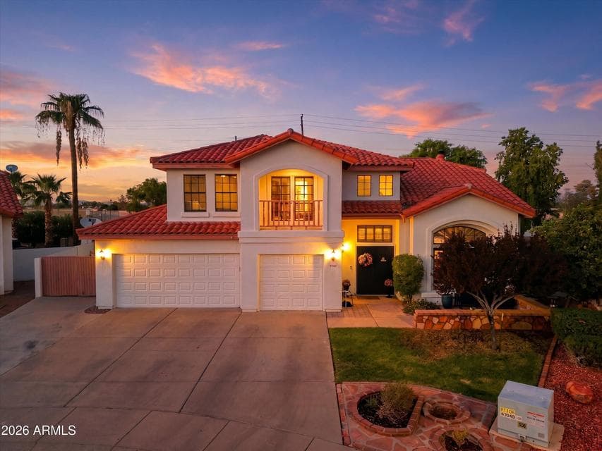 5422 W ASTER Drive, Glendale, AZ 85304 — photo 1 of 60