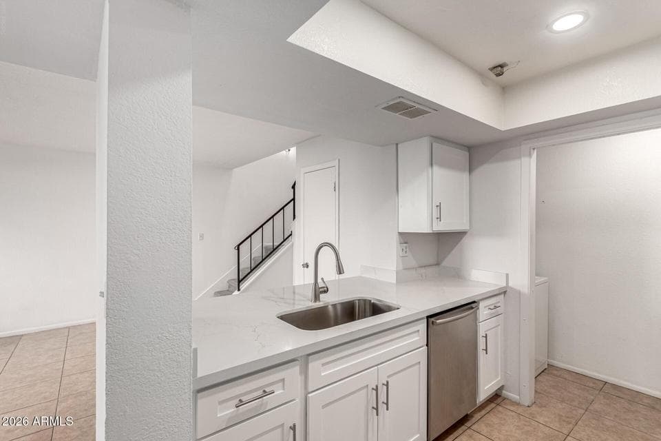 4428 E Wood St Street 595, Phoenix, AZ 85040 — photo 1 of 34