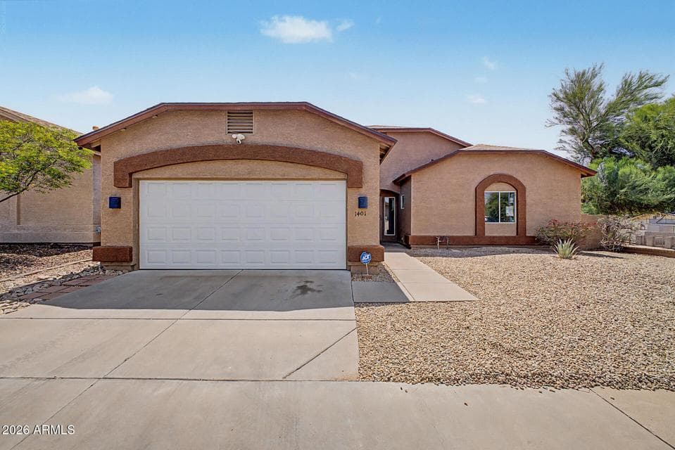 1401 E MALAPAI Drive, Phoenix, AZ 85020 — photo 1 of 23