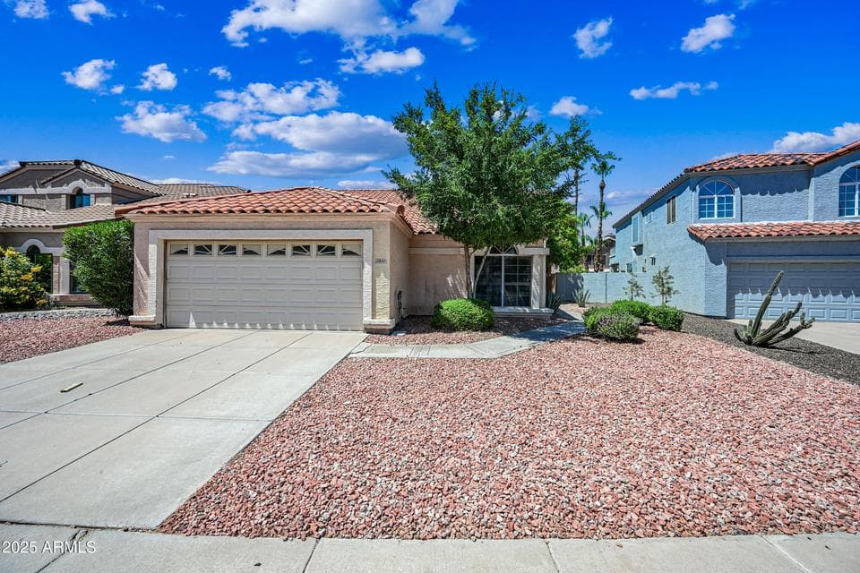 3830 E Tanglewood Drive, Phoenix, AZ 85048 — photo 1 of 24