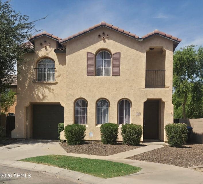 1442 E Mobile Lane Lane E, Phoenix, AZ 85040 — photo 1 of 15