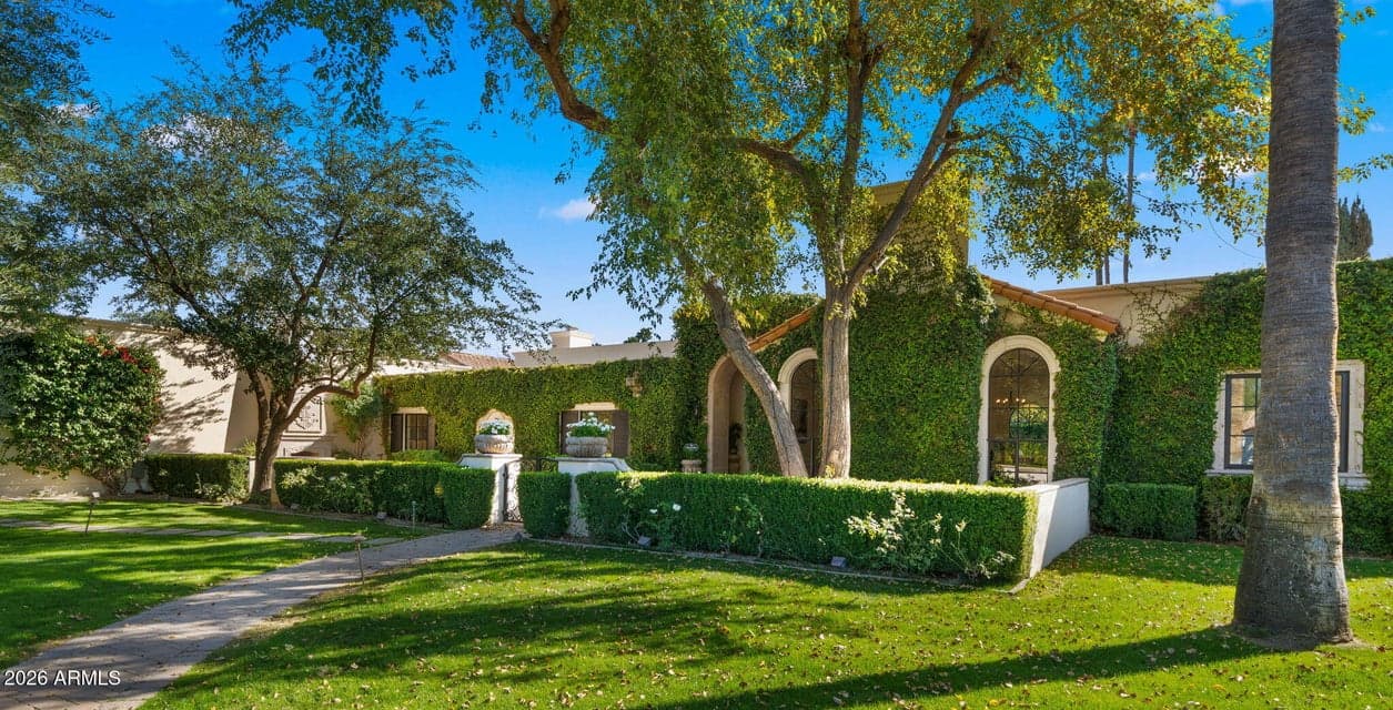 8501 N GOLF Drive, Paradise Valley, AZ 85253 — photo 1 of 86