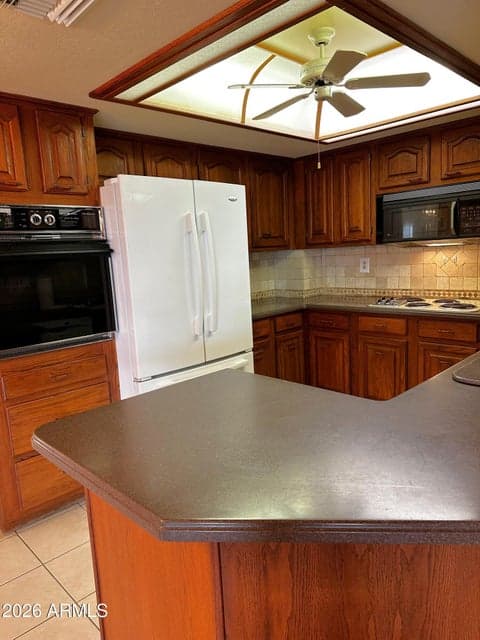 17404 N 99TH Avenue 334, Sun City, AZ 85373 — photo 1 of 40
