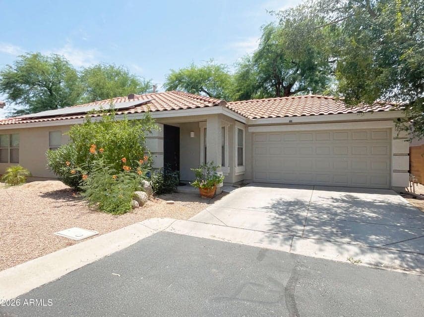 3945 S Illinois Street, Chandler, AZ 85248 — photo 1 of 22