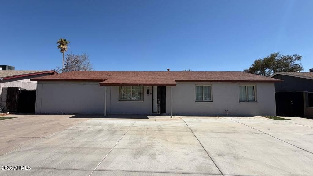 7231 W Turney Avenue, Phoenix, AZ 85033 — photo 1 of 1