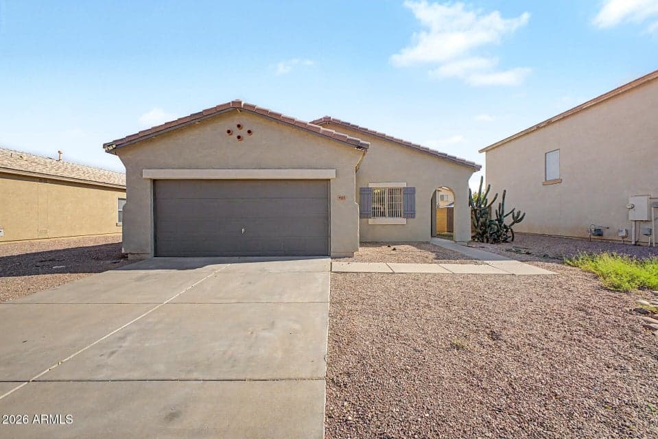 9111 W CAMBRIDGE Avenue, Phoenix, AZ 85037 — photo 1 of 31