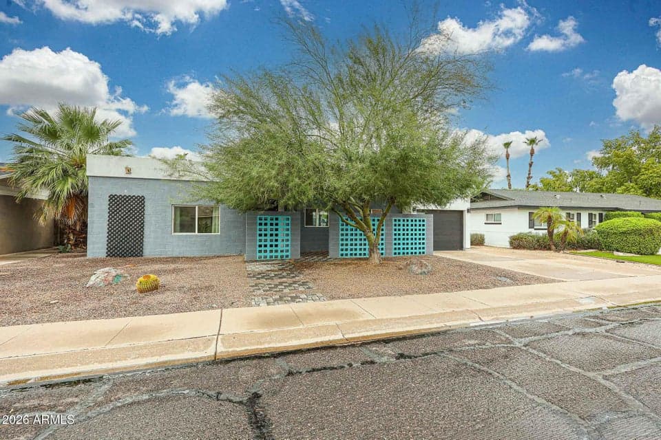 7526 E COOLIDGE Street, Scottsdale, AZ 85251 — photo 1 of 52