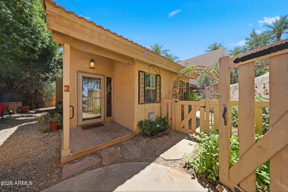 4540 N 44TH Street 3, Phoenix, AZ 85018 — photo 1 of 29