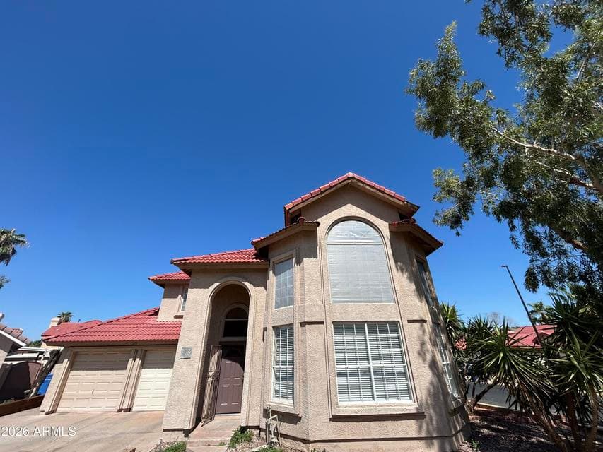 302 S QUAIL Lane, Gilbert, AZ 85233 — photo 1 of 6
