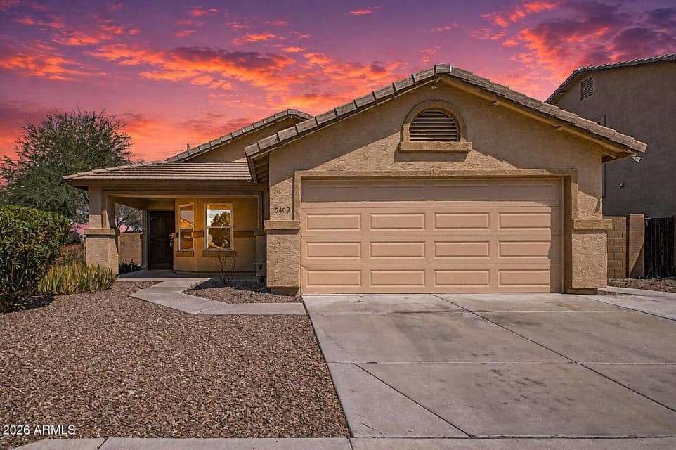 5409 S 15TH Way SE, Phoenix, AZ 85040 — photo 1 of 28