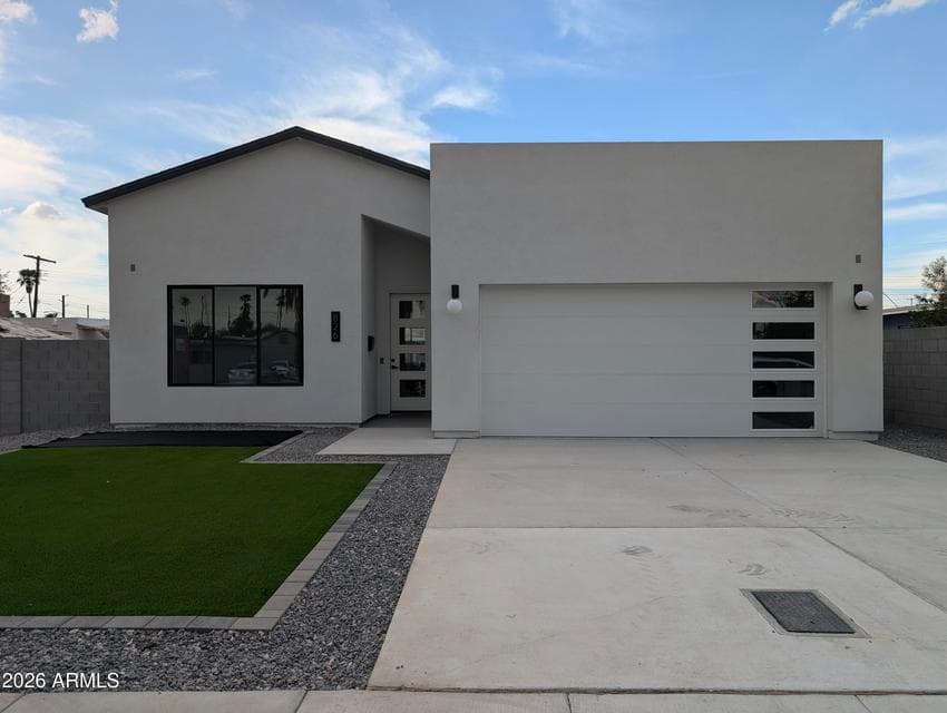 826 W 12TH Street, Tempe, AZ 85281 — photo 1 of 30
