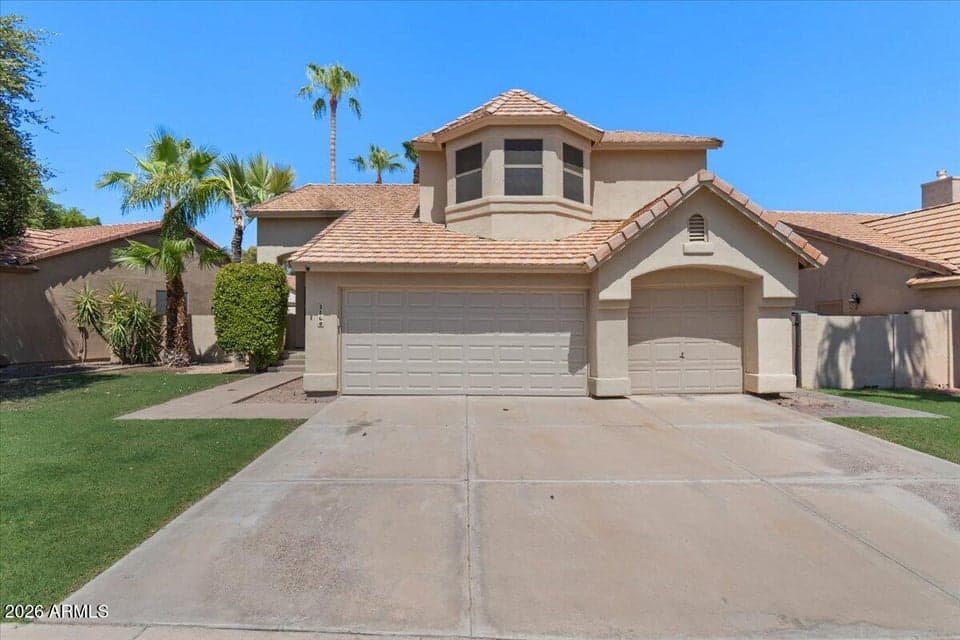3260 S LAGUNA Drive, Chandler, AZ 85248 — photo 1 of 49
