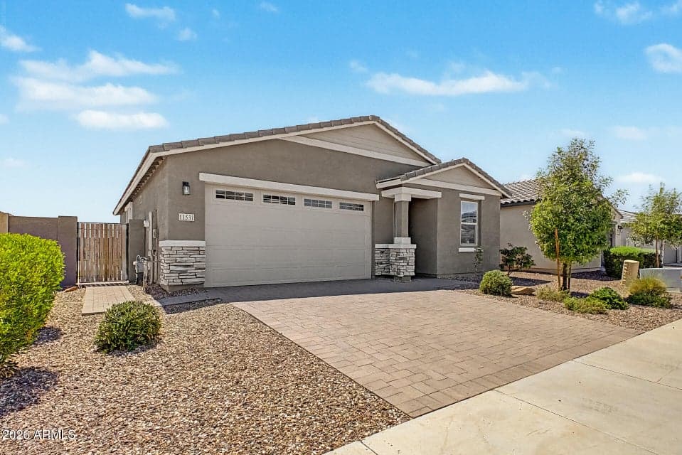 11531 E ULYSSES Avenue, Mesa, AZ 85212 — photo 1 of 35