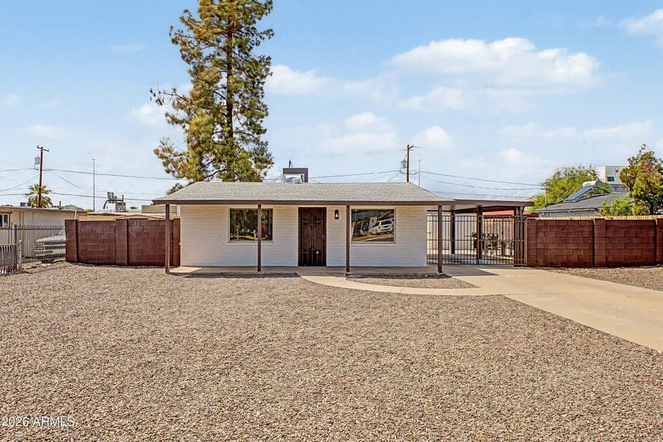 6722 N 24TH Drive, Phoenix, AZ 85015 — photo 1 of 17