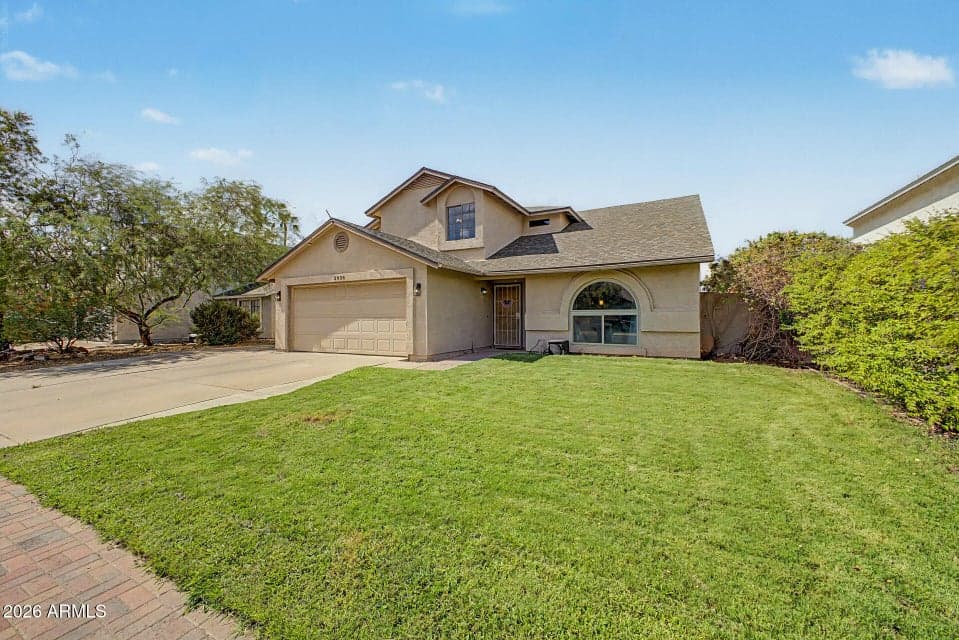 3926 W MARIPOSA GRANDE Lane, Glendale, AZ 85310 — photo 1 of 40