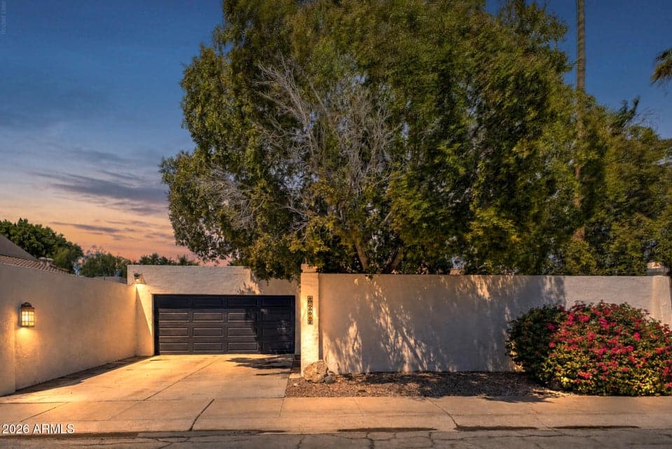 2068 E CAIRO Drive, Tempe, AZ 85282 — photo 1 of 50