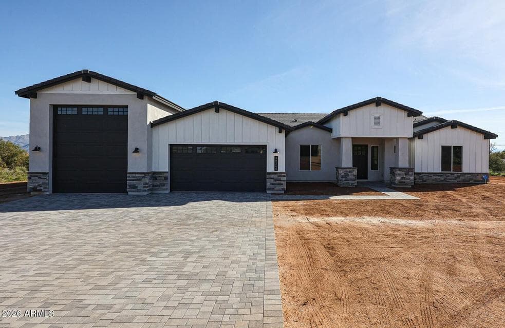 1644 E CREEK CANYON Road, Phoenix, AZ 85086 — photo 1 of 61