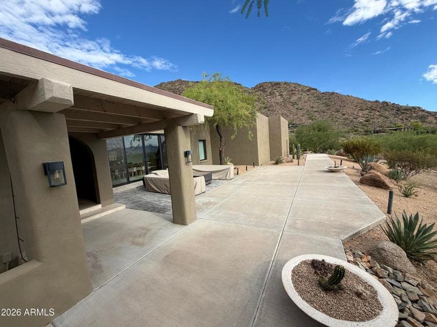 5849 E HUMMINGBIRD Lane, Paradise Valley, AZ 85253 — photo 1 of 31