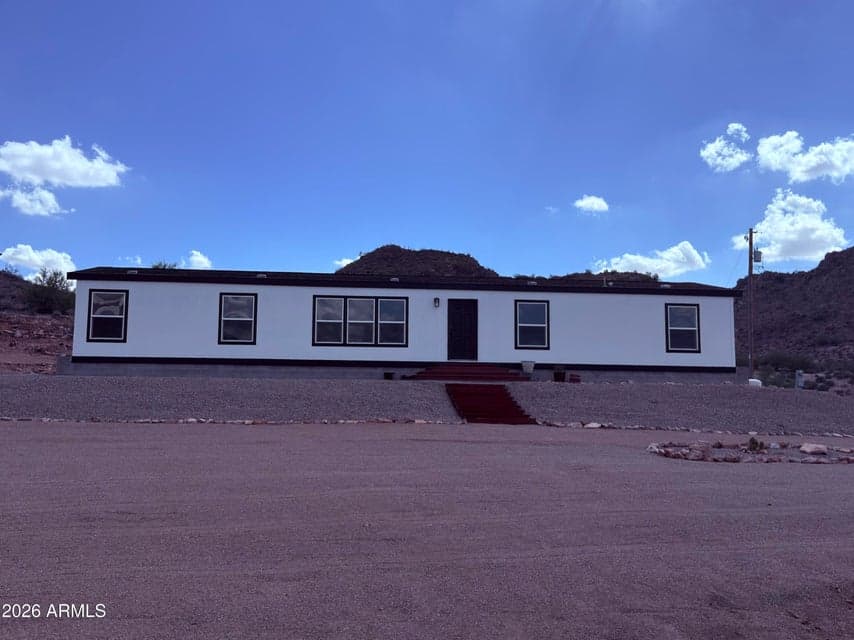 6135 E 34TH Avenue, Apache Junction, AZ 85119 — photo 1 of 4