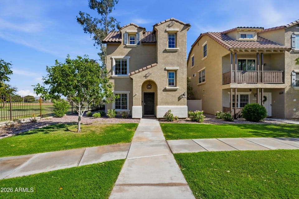 5612 S 21ST Place, Phoenix, AZ 85040 — photo 1 of 29