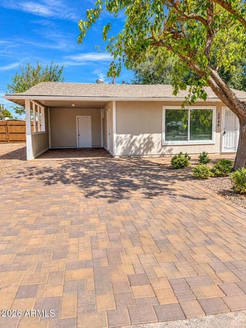 2045 S HAMMOND Drive, Tempe, AZ 85282 — photo 1 of 10