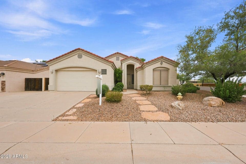 2054 N DISCOVERY Lane, Casa Grande, AZ 85122 — photo 1 of 77