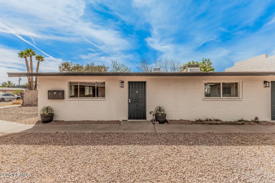 1321 N 48th Place Apt 1, Phoenix, AZ 85008 — photo 1 of 19