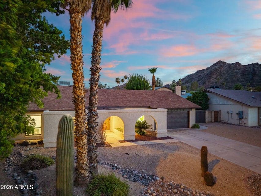 2331 E SUNNYSIDE Drive, Phoenix, AZ 85028 — photo 1 of 46