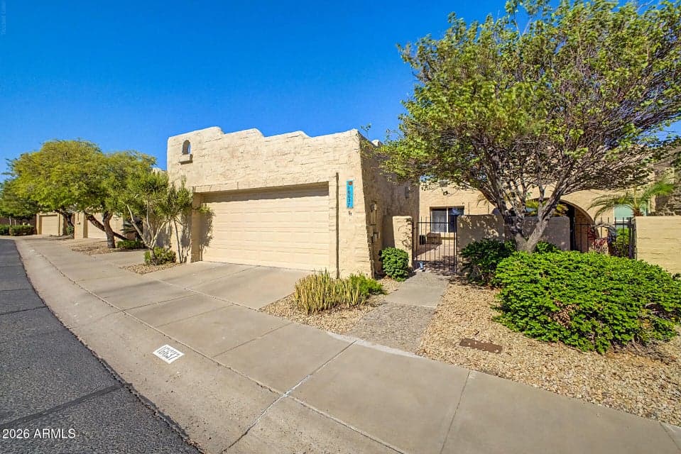 Awesome 2 bedroom home in gated community