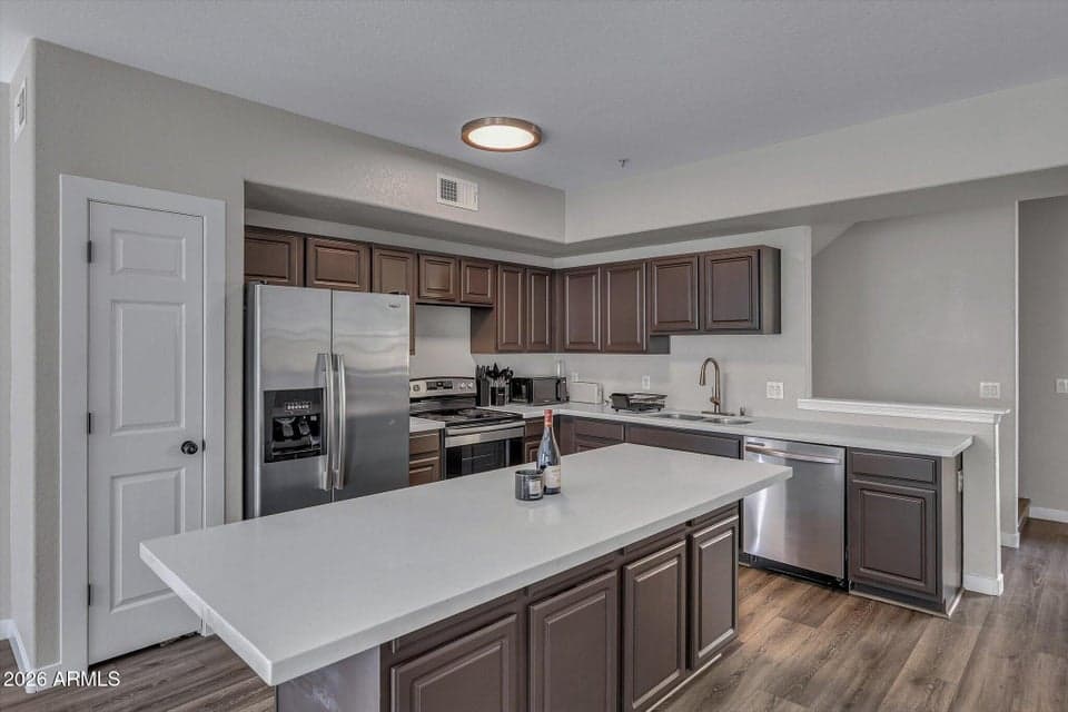 18250 N CAVE CREEK Road 180, Phoenix, AZ 85032 — photo 1 of 27