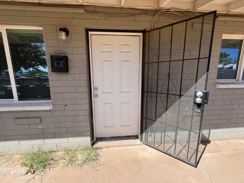 375 N NEVADA Street, Chandler, AZ 85225 — photo 1 of 11