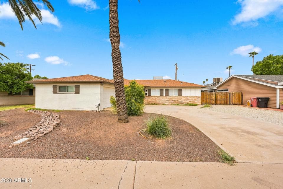4426 N 85TH Street, Scottsdale, AZ 85251 — photo 1 of 36