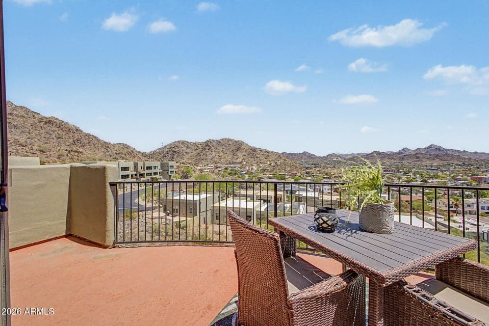 10009 N 1ST Drive, Phoenix, AZ 85021 — photo 1 of 15