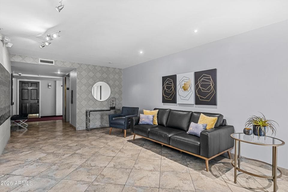 7860 E CAMELBACK Road 206, Scottsdale, AZ 85251 — photo 1 of 27