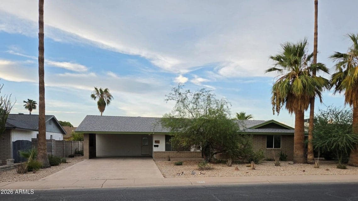 308 E Ellis Dr Street View