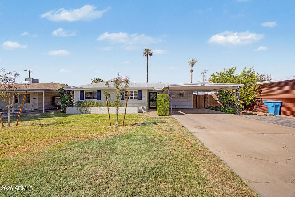 420 W CHEERY LYNN Road, Phoenix, AZ 85013 — photo 1 of 34
