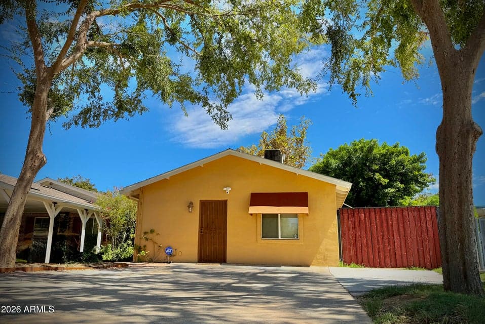 4219 N 33RD Street REAR, Phoenix, AZ 85018 — photo 1 of 10