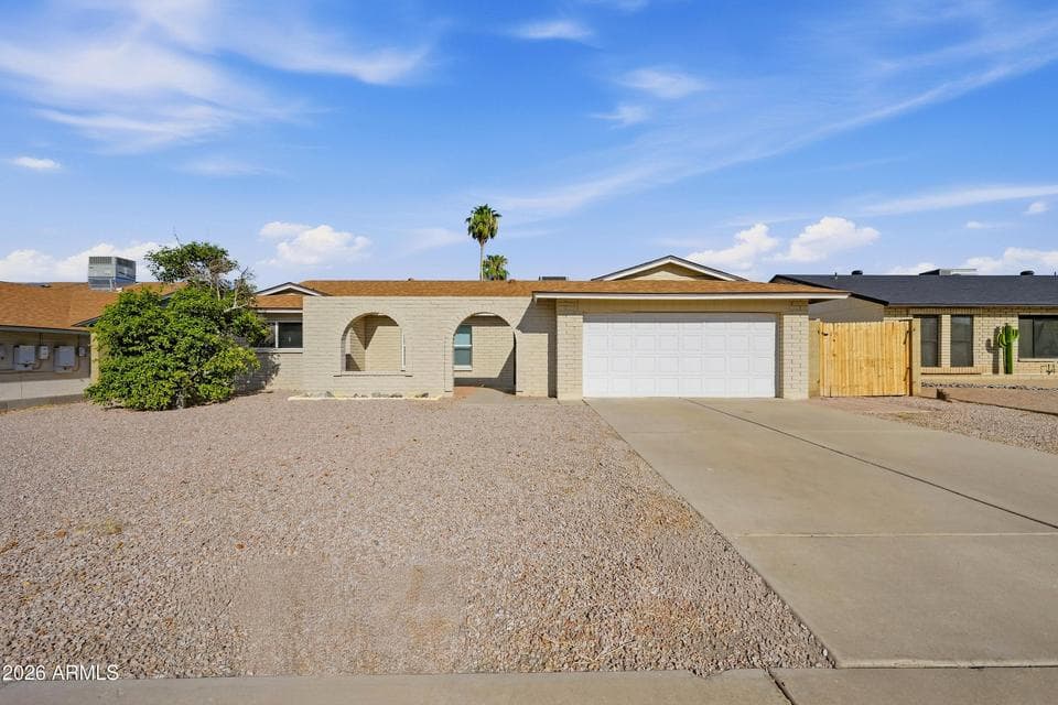 6607 S MITCHELL Drive, Tempe, AZ 85283 — photo 1 of 29