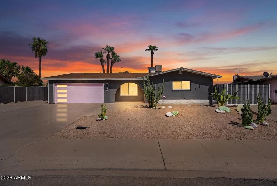 2190 E GREENWAY Drive, Tempe, AZ 85282 — photo 1 of 59