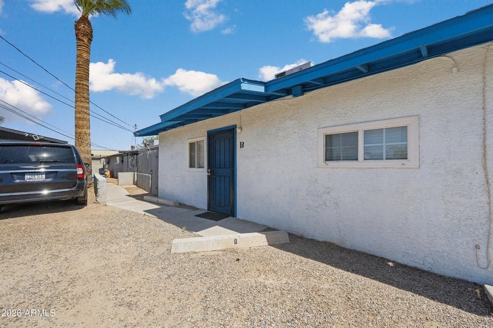 5206 W Ocotillo Road Apt B, Glendale, AZ 85301 — photo 1 of 15