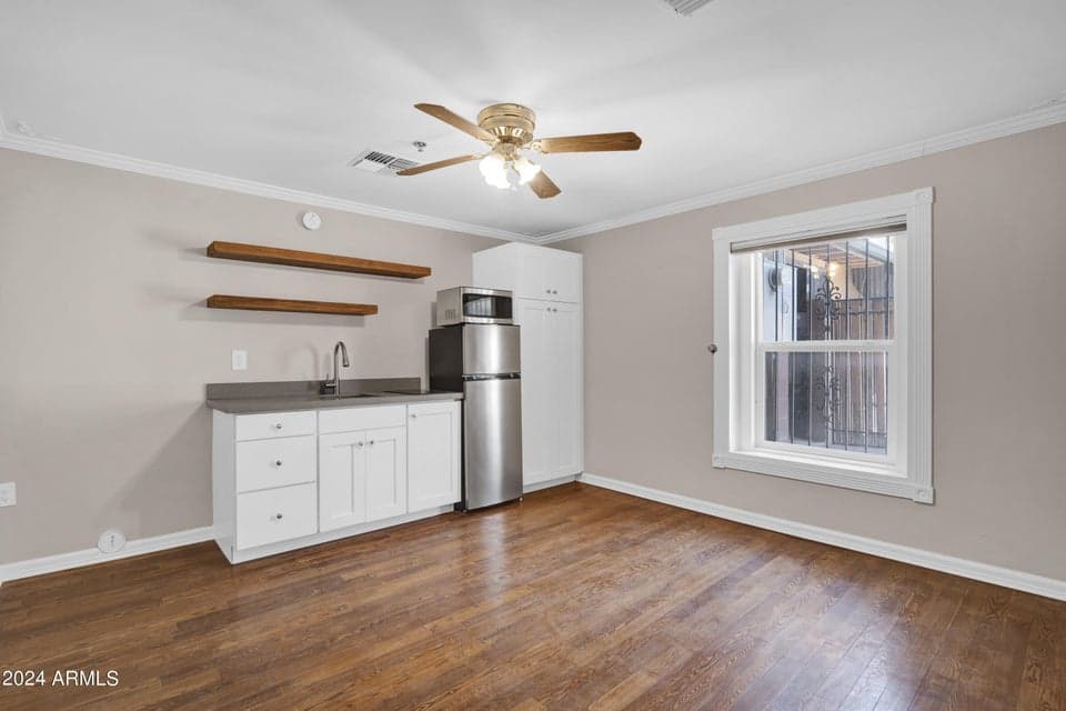 5753 W Glendale Avenue Apt 105, Glendale, AZ 85301 — photo 1 of 20