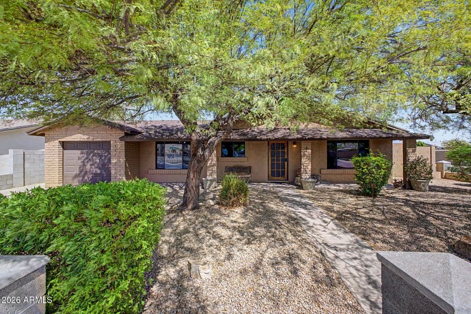 7200 W NORTH Lane, Peoria, AZ 85345 — photo 1 of 47