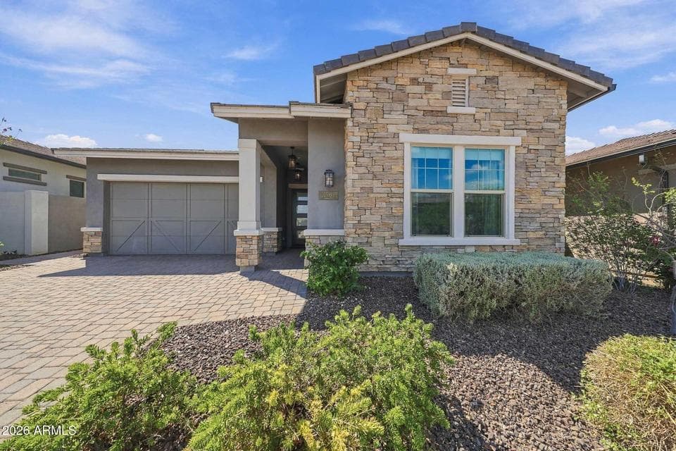 11961 W CREOSOTE Drive, Peoria, AZ 85383 — photo 1 of 57