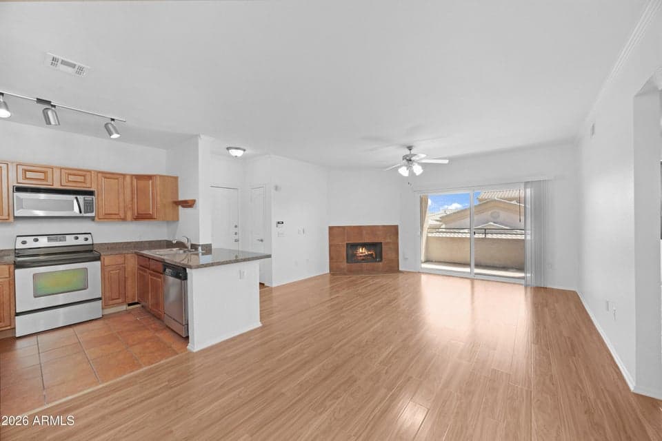 16013 S DESERT FOOTHILLS Parkway 2153, Phoenix, AZ 85048 — photo 1 of 22