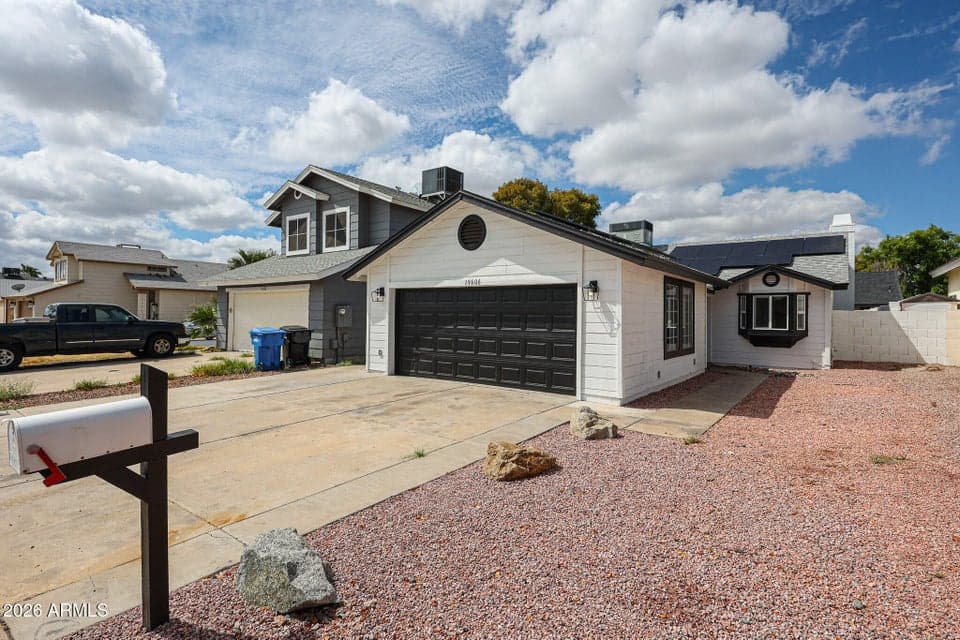 19606 N 43RD Drive, Glendale, AZ 85308 — photo 1 of 34