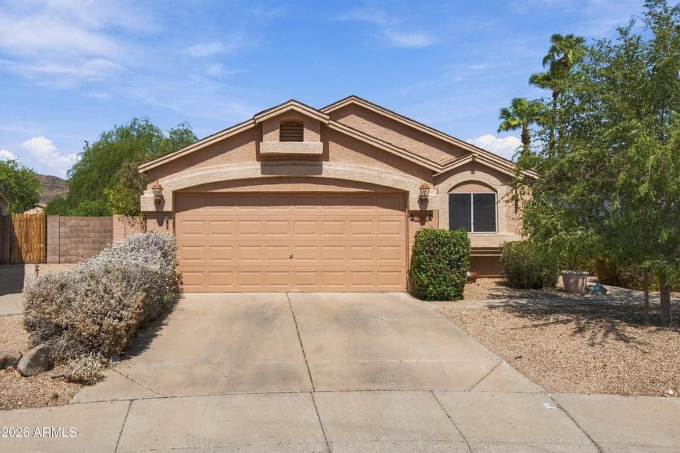 4060 W VILLA LINDA Drive, Glendale, AZ 85310 — photo 1 of 21