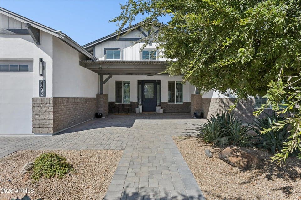 4432 N 38TH Street, Phoenix, AZ 85018 — photo 1 of 32
